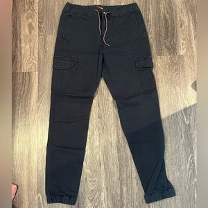 RED ALE JOGGER CARGO PANTS CHARCOAL GRAY